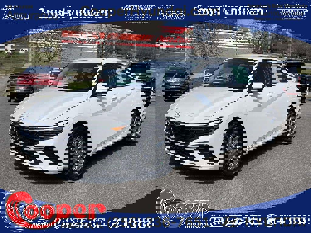 New 2026 Hyundai Elantra SE image 18
