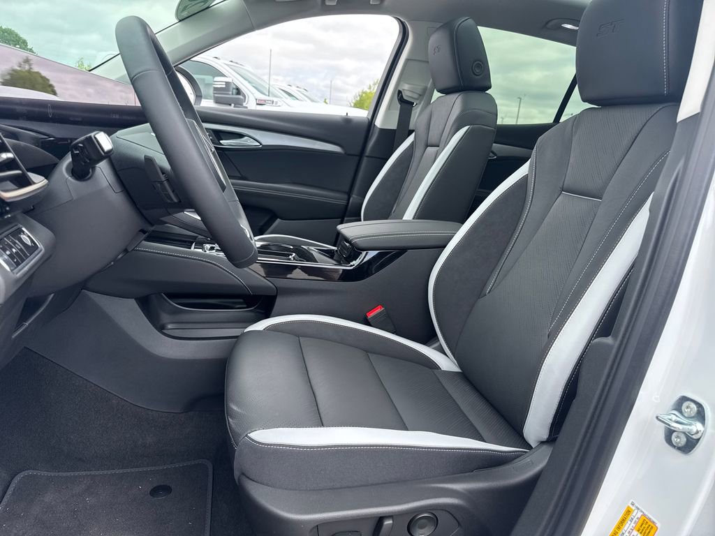 New 2026 Buick Envision Sport Touring AWD/4WD image 14