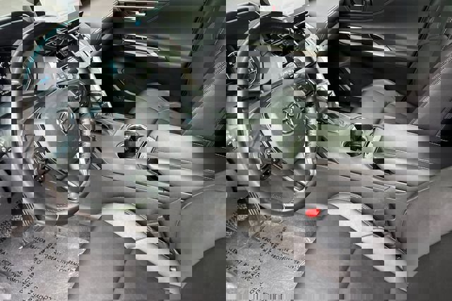 Used 2023 Toyota Venza XLE AWD/4WD image 11