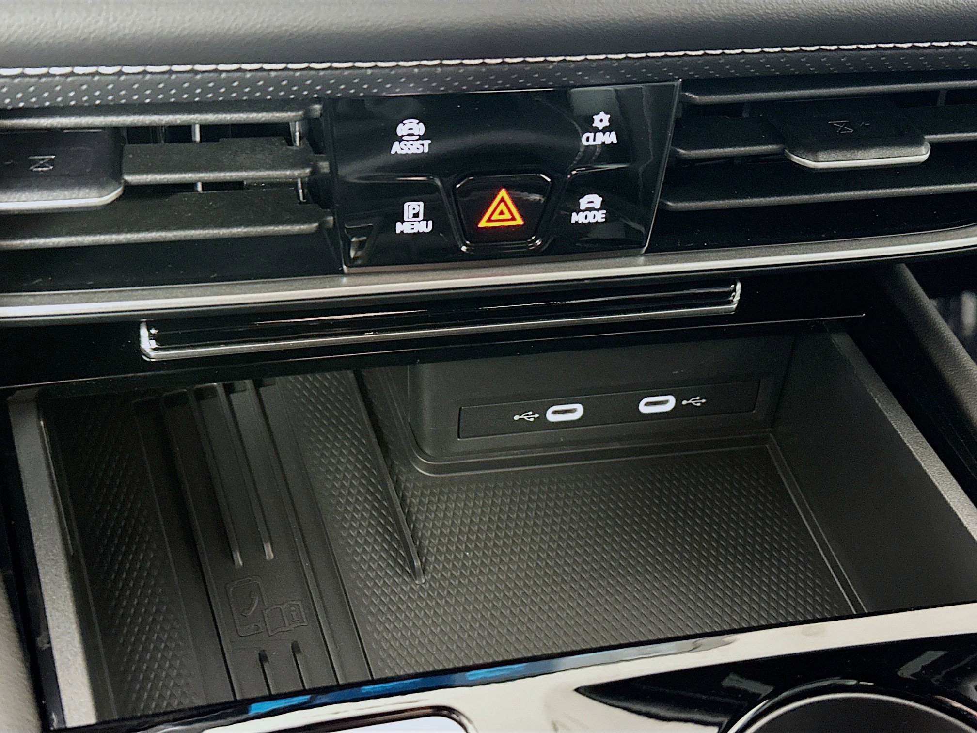New 2026 Volkswagen Atlas Cross Sport SEL image 16