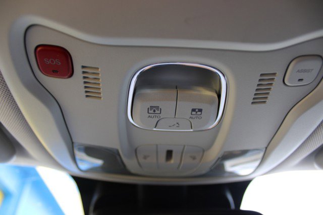 Used 2019 Jeep Renegade Limited w/ UConnect 8.4 Nav Group image 5