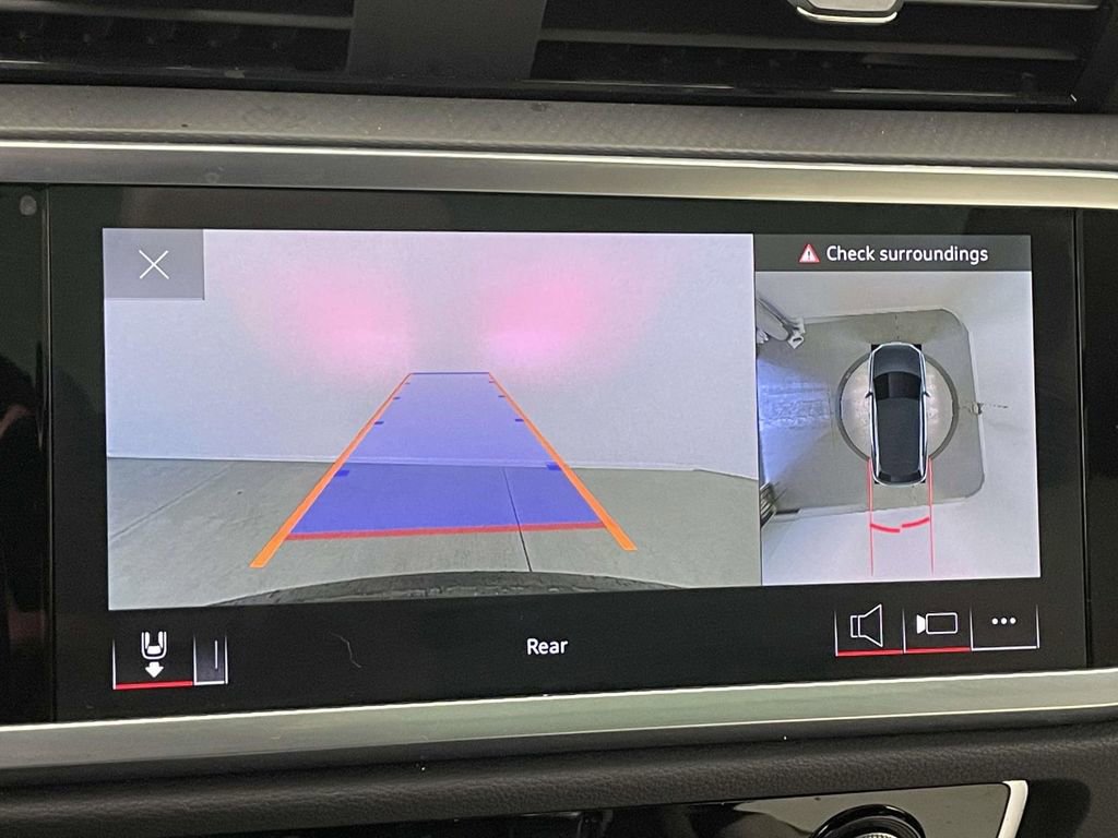 Certified 2023 Audi Q3 2.0T Premium Plus w/ Premium Plus Package image 29