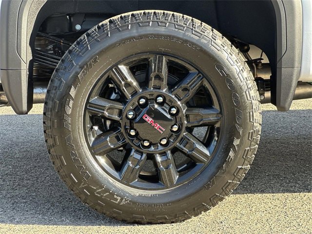 New 2026 GMC Sierra 2500 AT4 w/ AT4 Premium Plus Package image 30