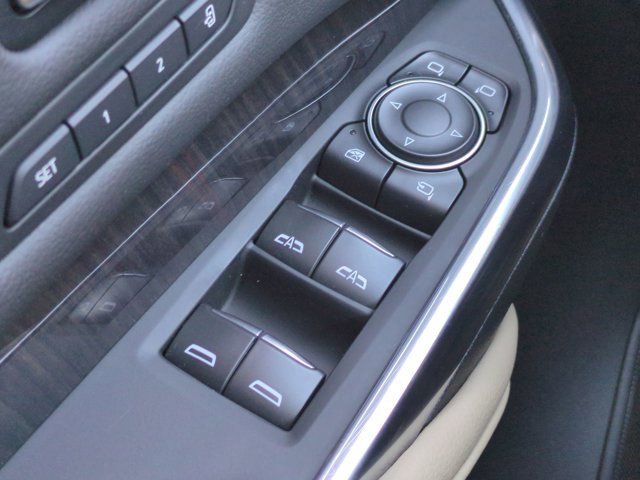 Used 2024 Cadillac XT4 Premium Luxury FWD image 23