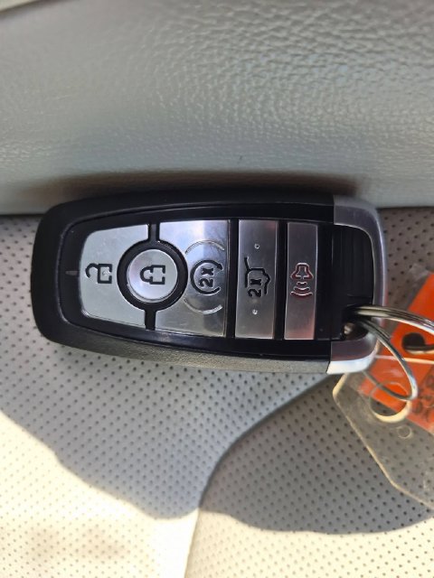 Used 2022 Ford Edge Titanium w/ Equipment Group 301A AWD/4WD image 30