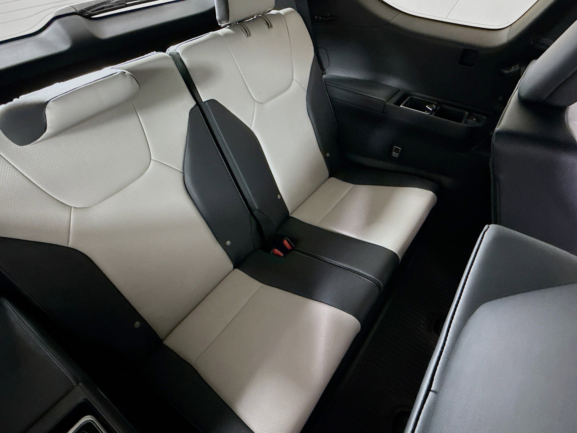 New 2026 Lexus TX 500h AWD w/ Technology Package image 24