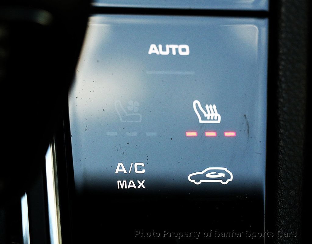 Used 2022 Porsche Cayenne Platinum Edition AWD/4WD image 34