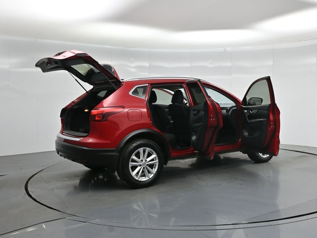 Used 2018 Nissan Rogue Sport SV image 6