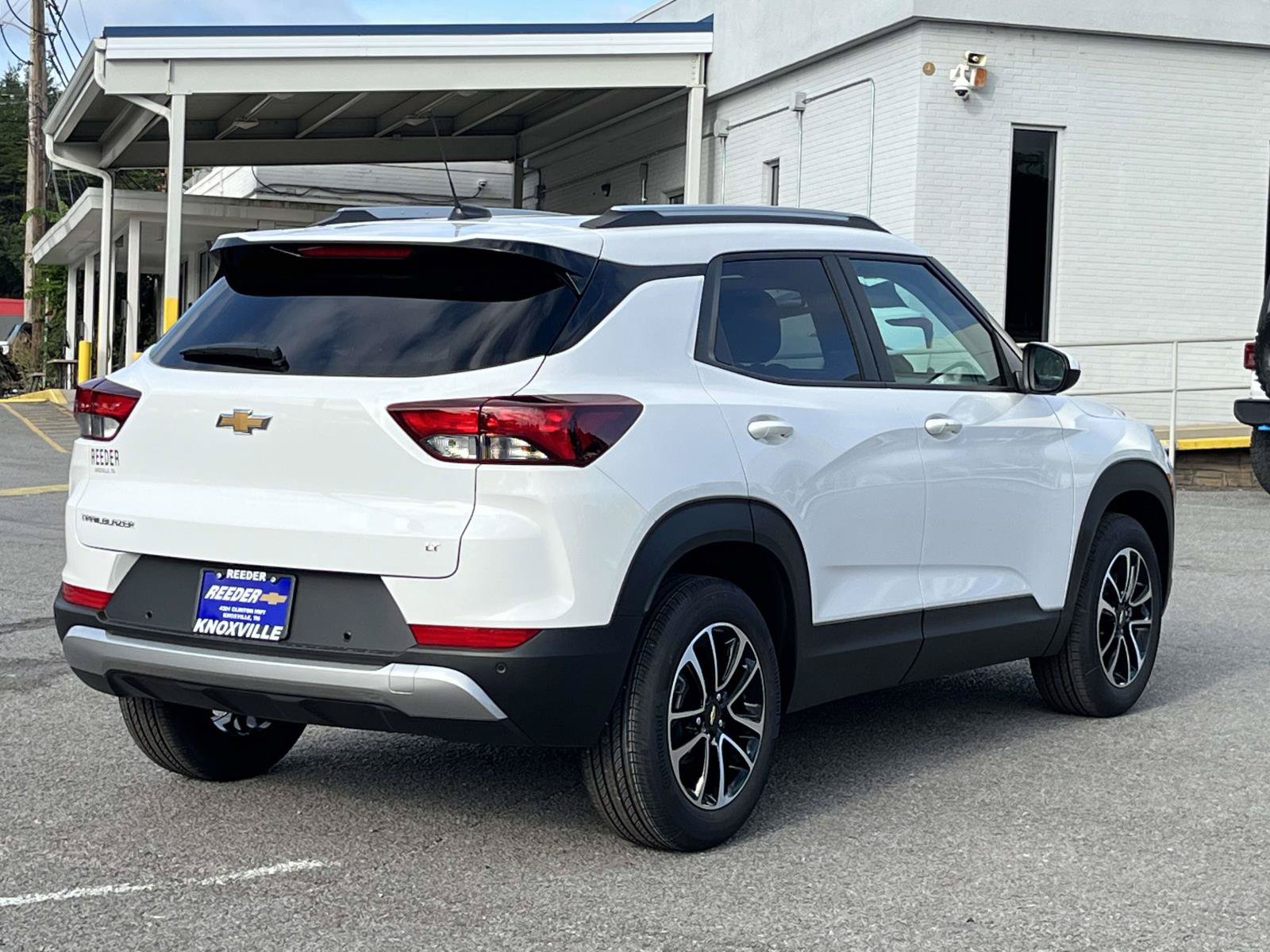 New 2026 Chevrolet TrailBlazer LT w/ Convenience Package FWD image 7