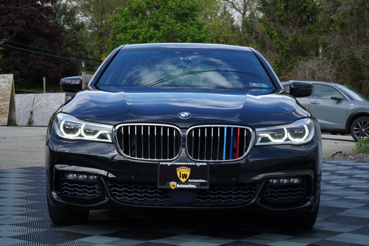 Used 2017 BMW 750i RWD image 15