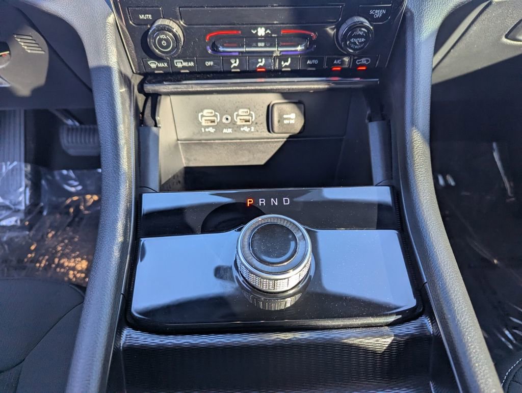 Used 2025 Jeep Grand Cherokee Laredo X w/ Trailer Tow Package image 26