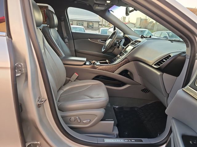Used 2019 Lincoln Nautilus Reserve w/ Cargo Utility Package AWD/4WD image 25