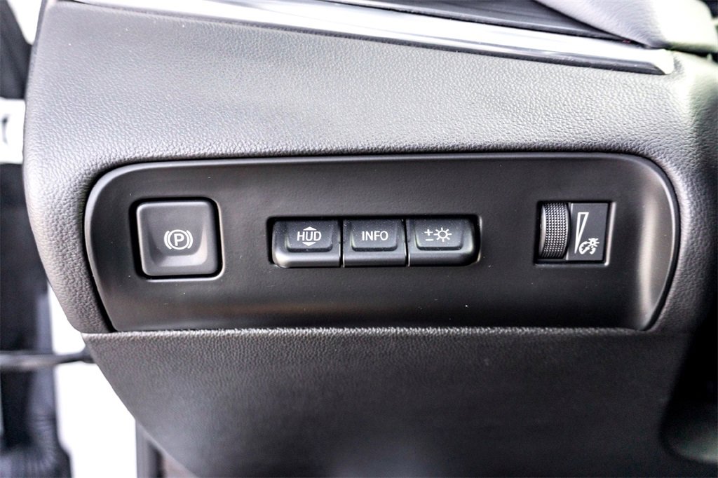 Used 2024 Buick Enclave Premium image 16