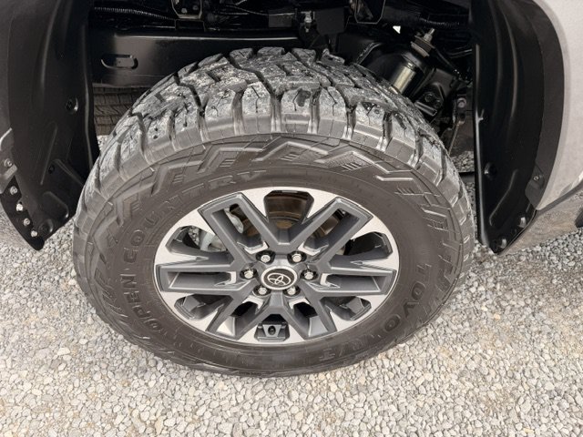 Used 2023 Toyota Tundra Limited AWD/4WD image 13