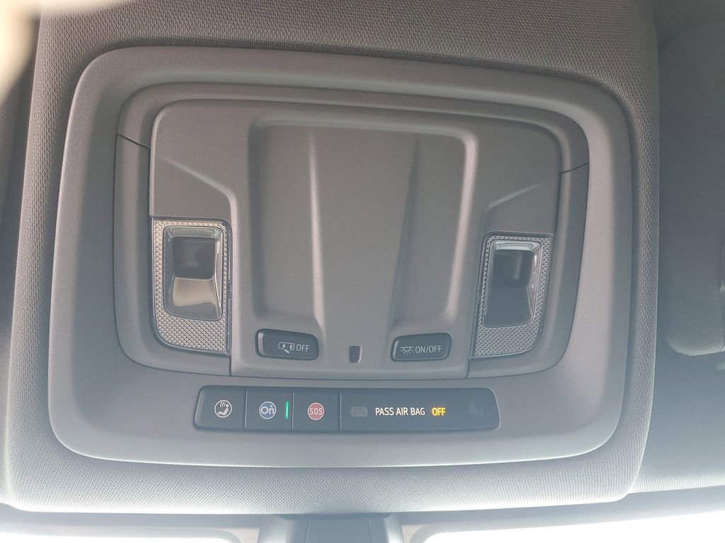 Used 2020 Chevrolet Silverado 1500 Custom w/ Custom Value Package image 28