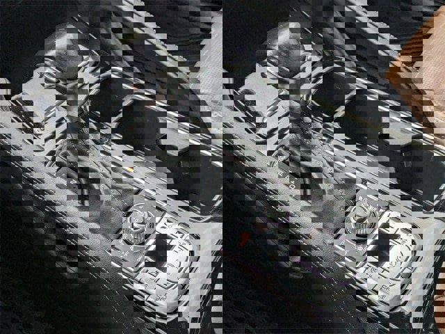 Used 2021 Kia Telluride SX w/ SX Prestige Package image 9