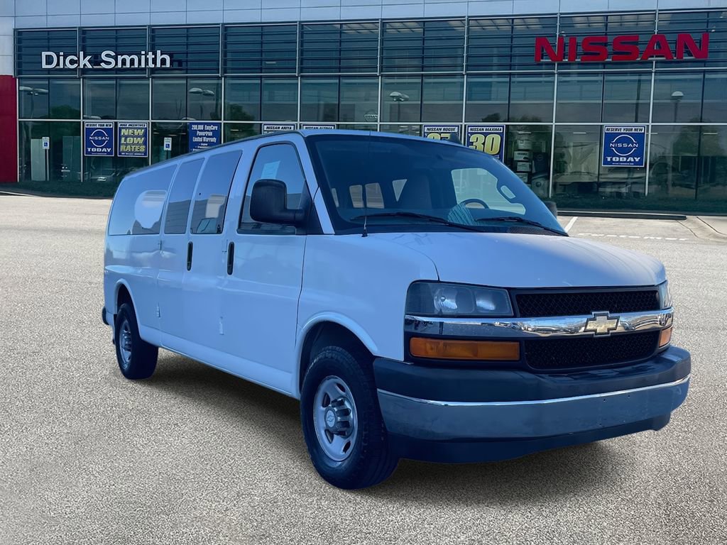 Used 2017 Chevrolet Express 3500 LT w/ LT Preferred Equipment Group image 1