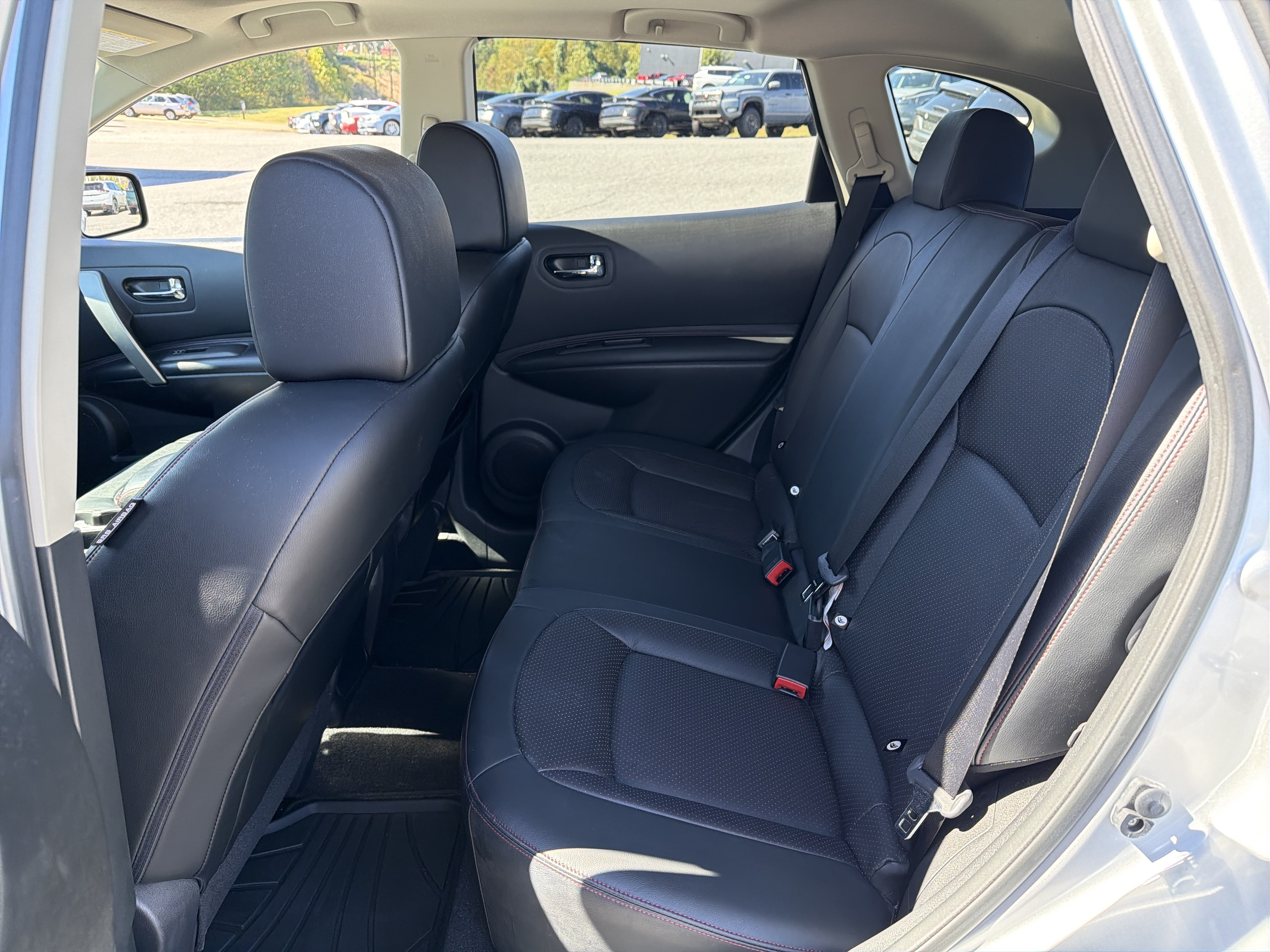 Used 2013 Nissan Rogue SL AWD/4WD image 17
