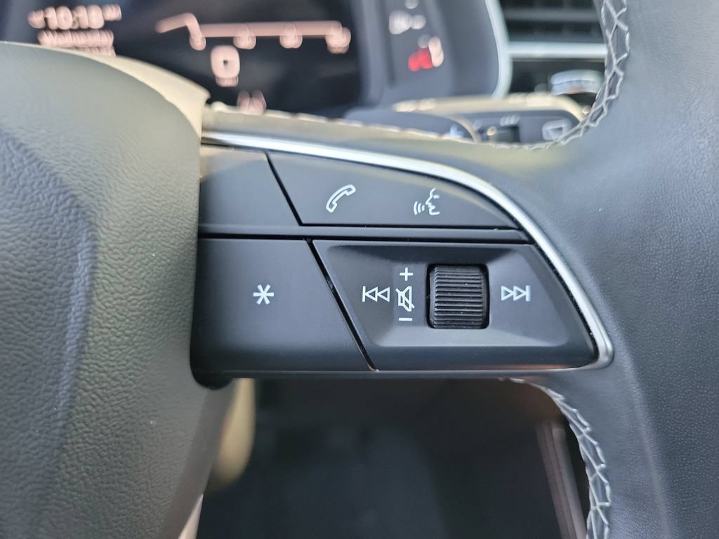Used 2025 Audi Q7 3.0T Premium Plus AWD/4WD image 24