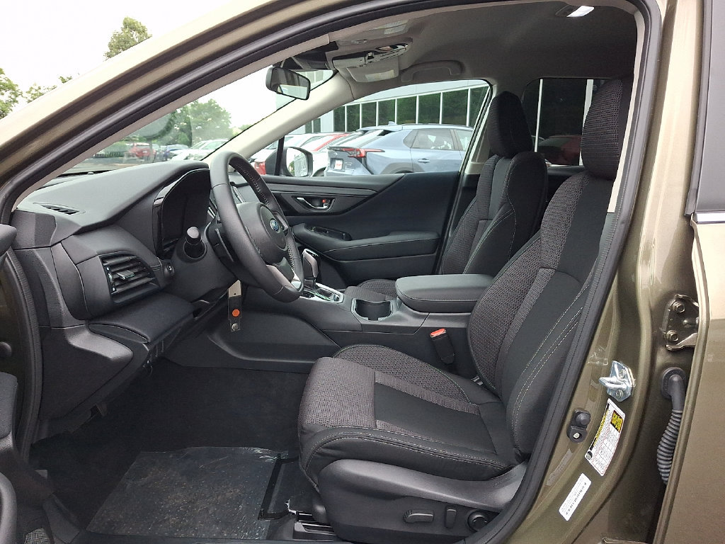 Certified 2025 Subaru Outback Premium AWD/4WD image 13