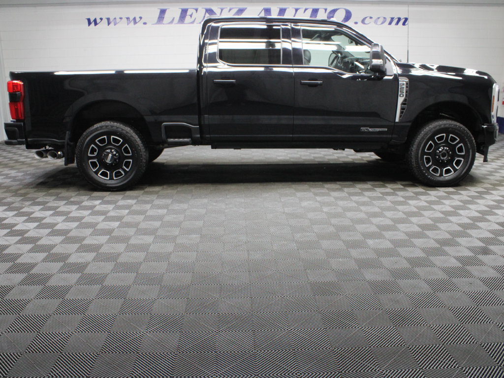 Used 2024 Ford F250 Platinum AWD/4WD image 2