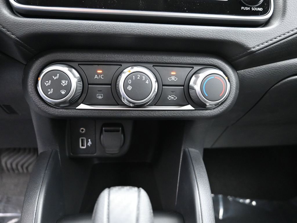 New 2025 Nissan Versa S w/ Trunk Package FWD image 18