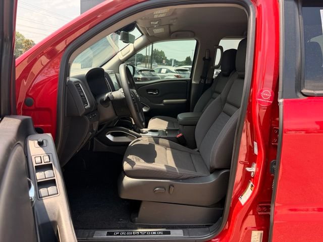 Used 2022 Nissan Frontier SV w/ Technology Package RWD image 21