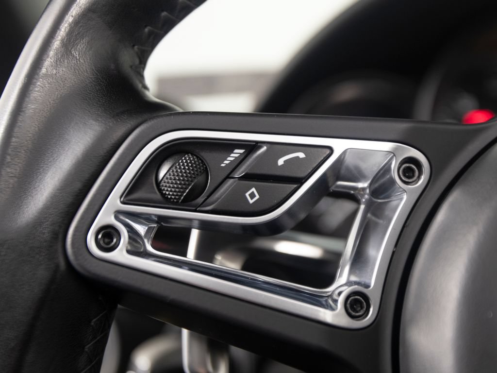Certified 2021 Porsche 718 Boxster Spyder RWD image 31