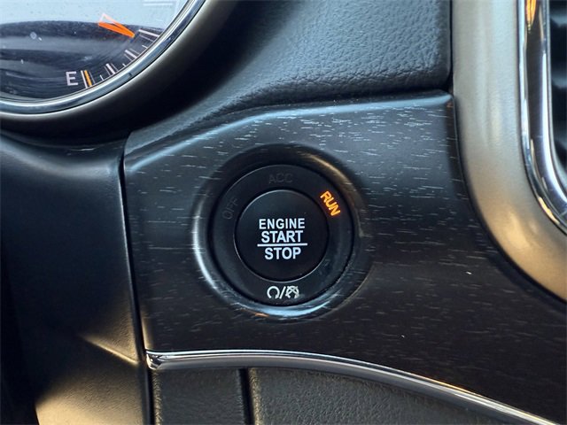 Used 2017 Jeep Grand Cherokee Limited image 20