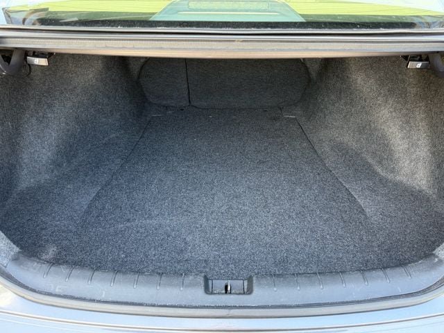 Used 2017 Honda Accord EX-L image 14