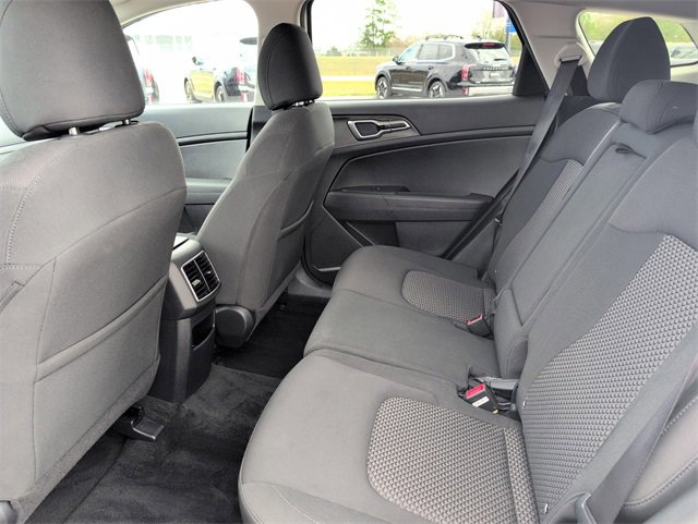 Used 2023 Kia Sportage LX image 30