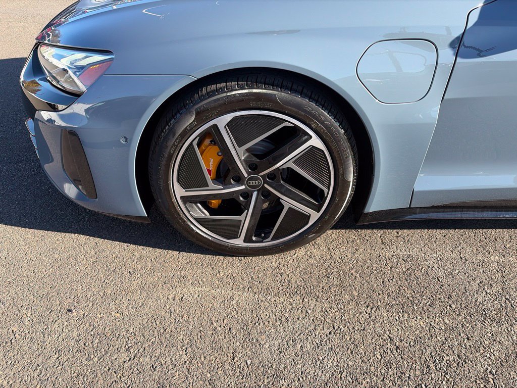 Used 2024 Audi RS e-tron GT w/ Carbon Performance Package AWD/4WD image 30