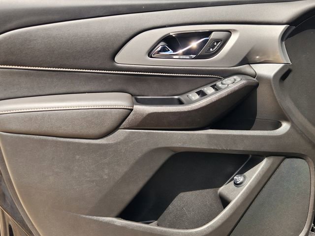 Used 2023 Chevrolet Traverse LT FWD image 22