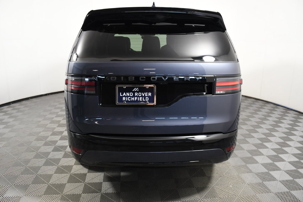 Certified 2026 Land Rover Discovery Dynamic SE AWD/4WD image 5