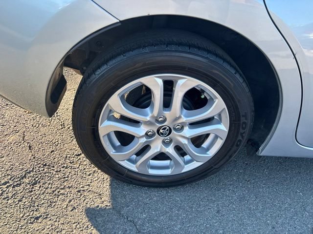 Used 2017 Toyota Yaris iA FWD image 36