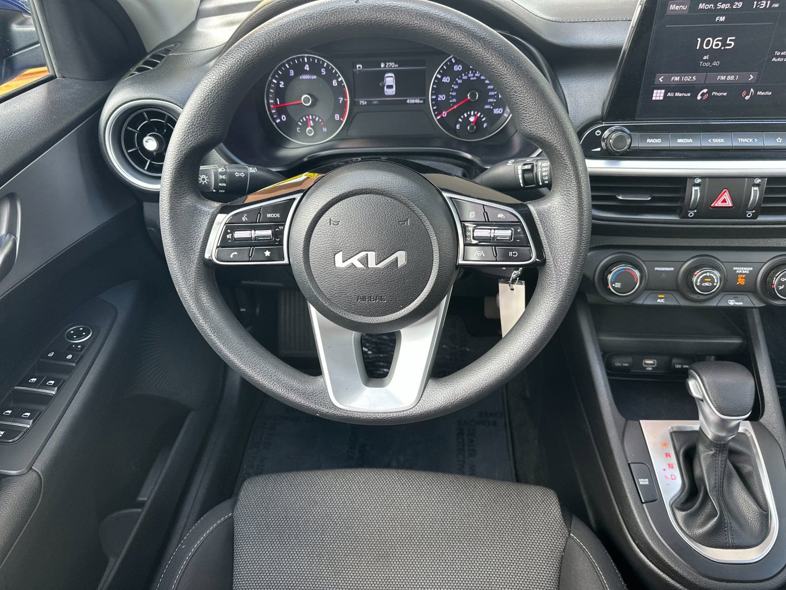 Used 2023 Kia Forte LXS image 14