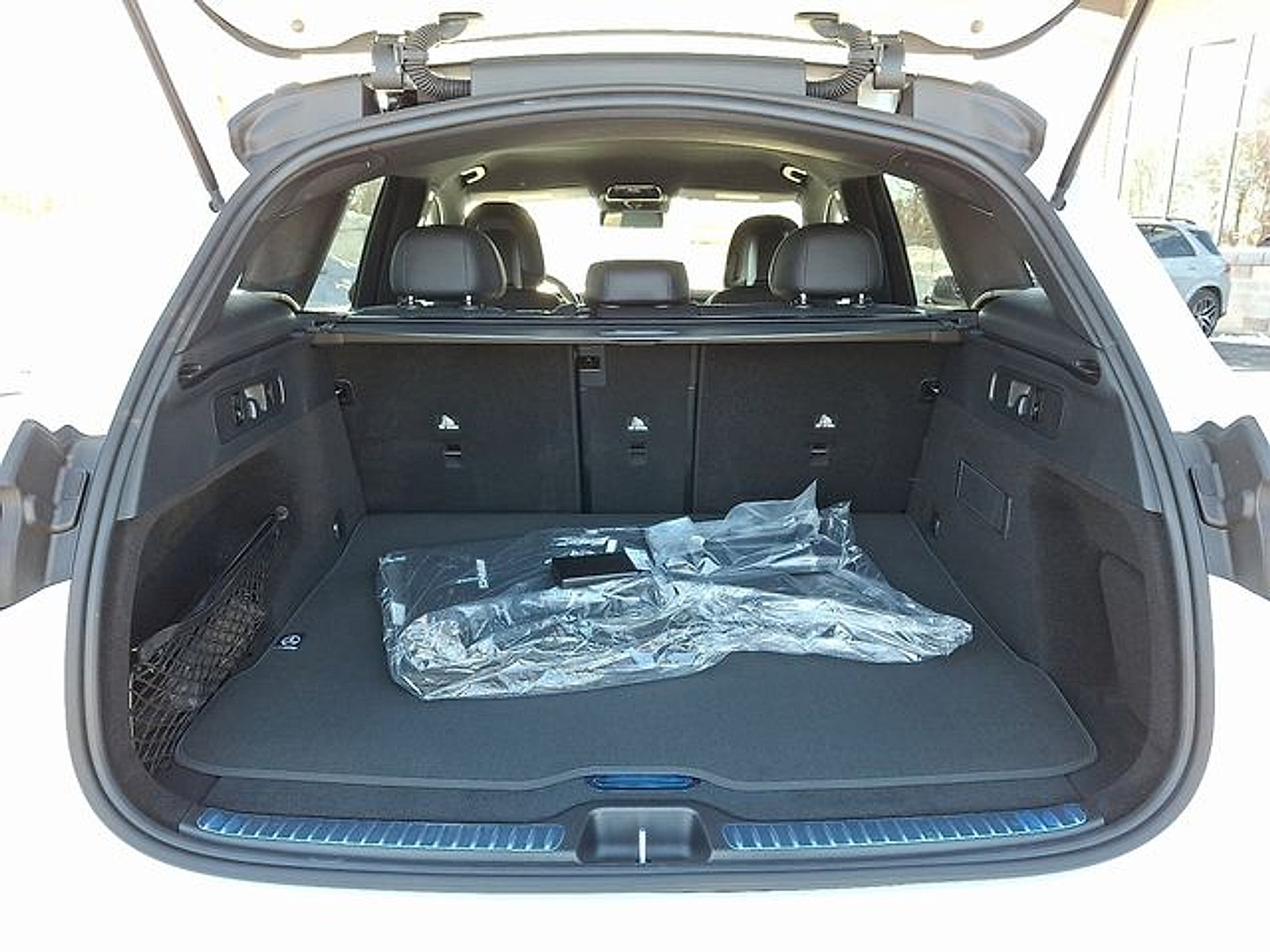 Used 2026 Mercedes-Benz GLC 300 4MATIC image 21