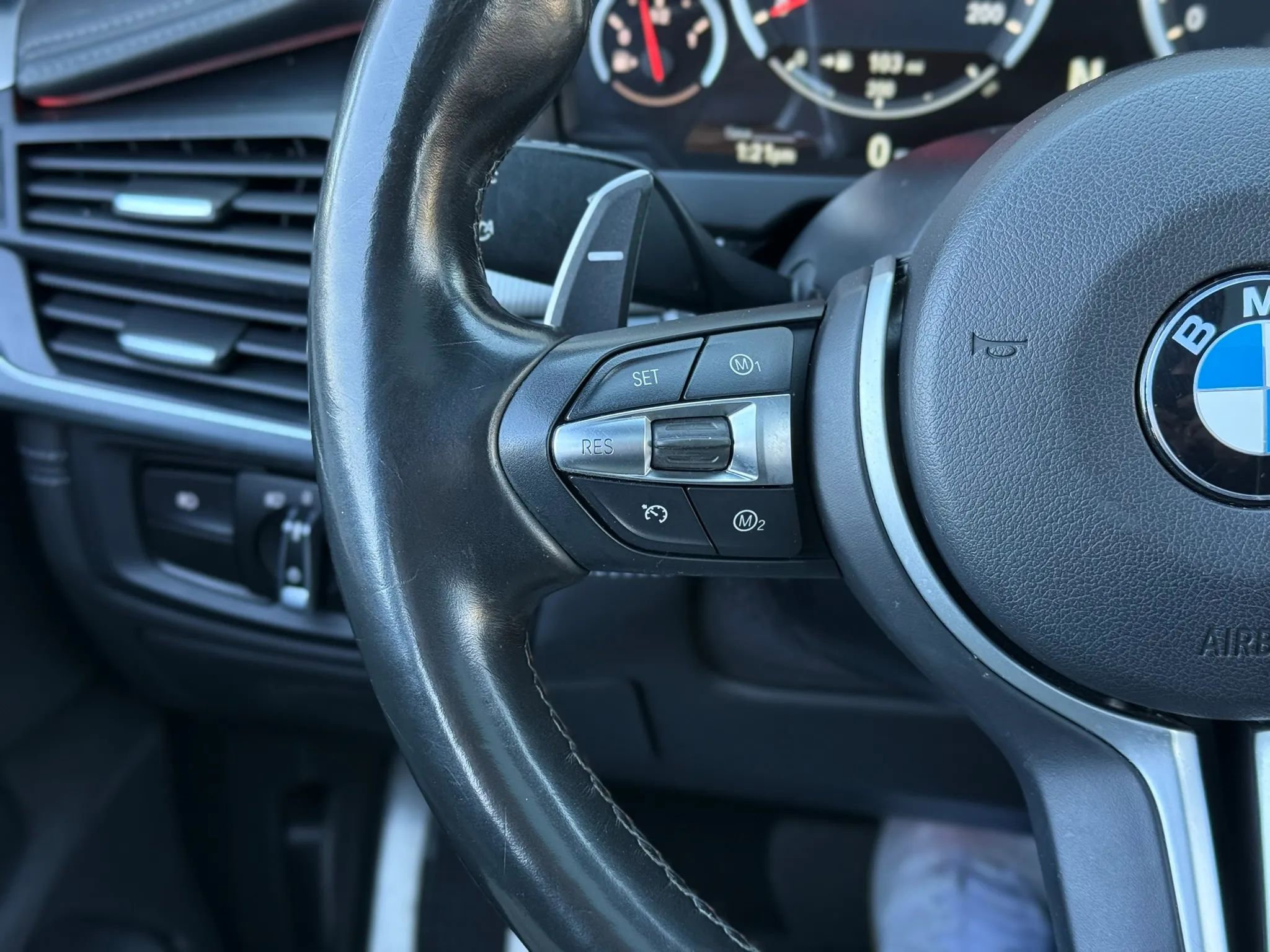 Used 2017 BMW X6 M image 17