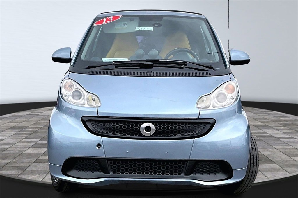 Used 2013 smart fortwo passion image 3