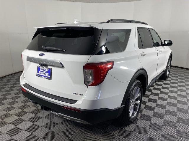 Used 2022 Ford Explorer XLT w/ Equipment Group 202A AWD/4WD image 9