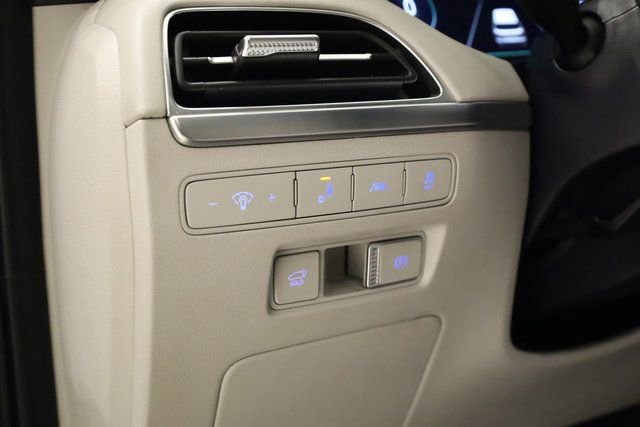 Used 2021 Hyundai Palisade Limited image 13