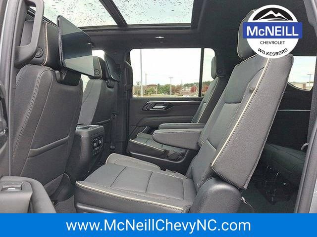 New 2026 Chevrolet Suburban Premier image 5