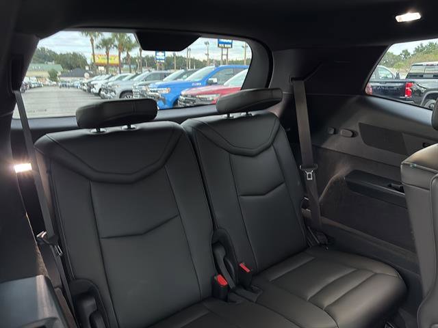 Used 2025 Cadillac XT6 Premium Luxury image 12