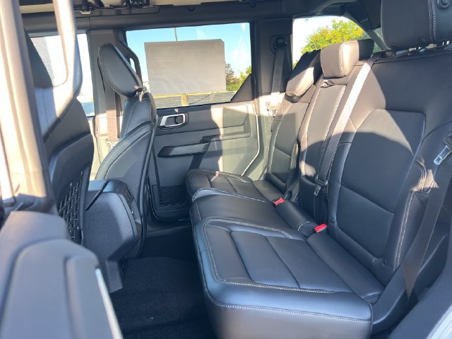 New 2026 Ford Bronco Badlands w/ Sasquatch Package AWD/4WD image 19