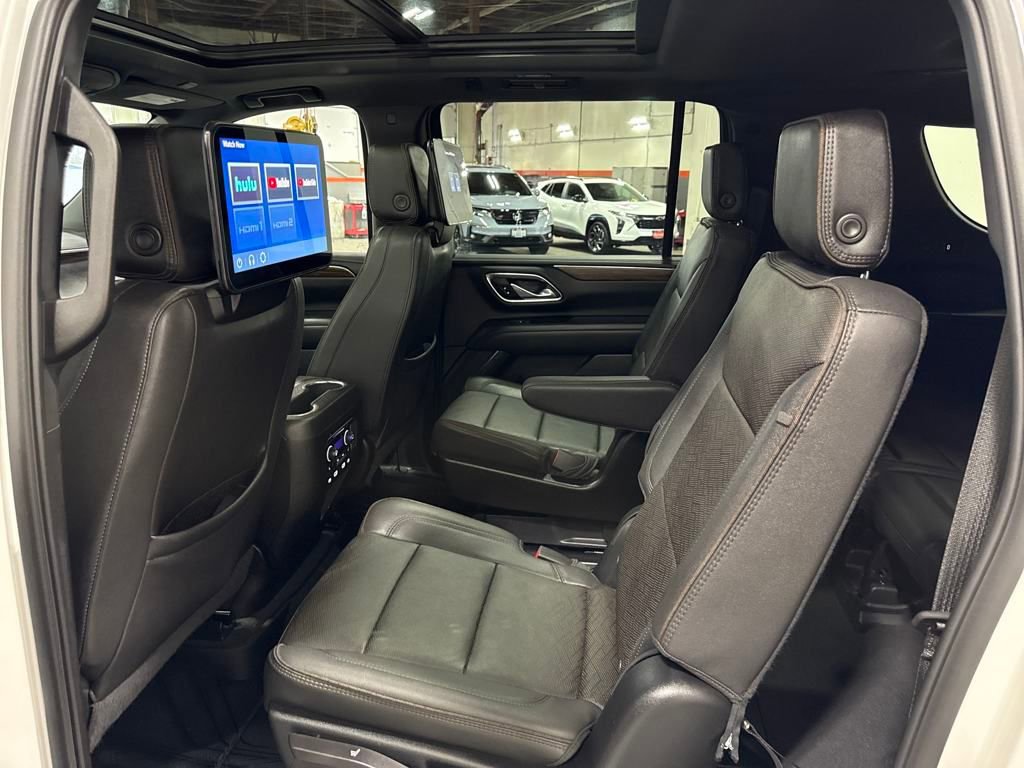 Certified 2024 Chevrolet Suburban High Country image 16