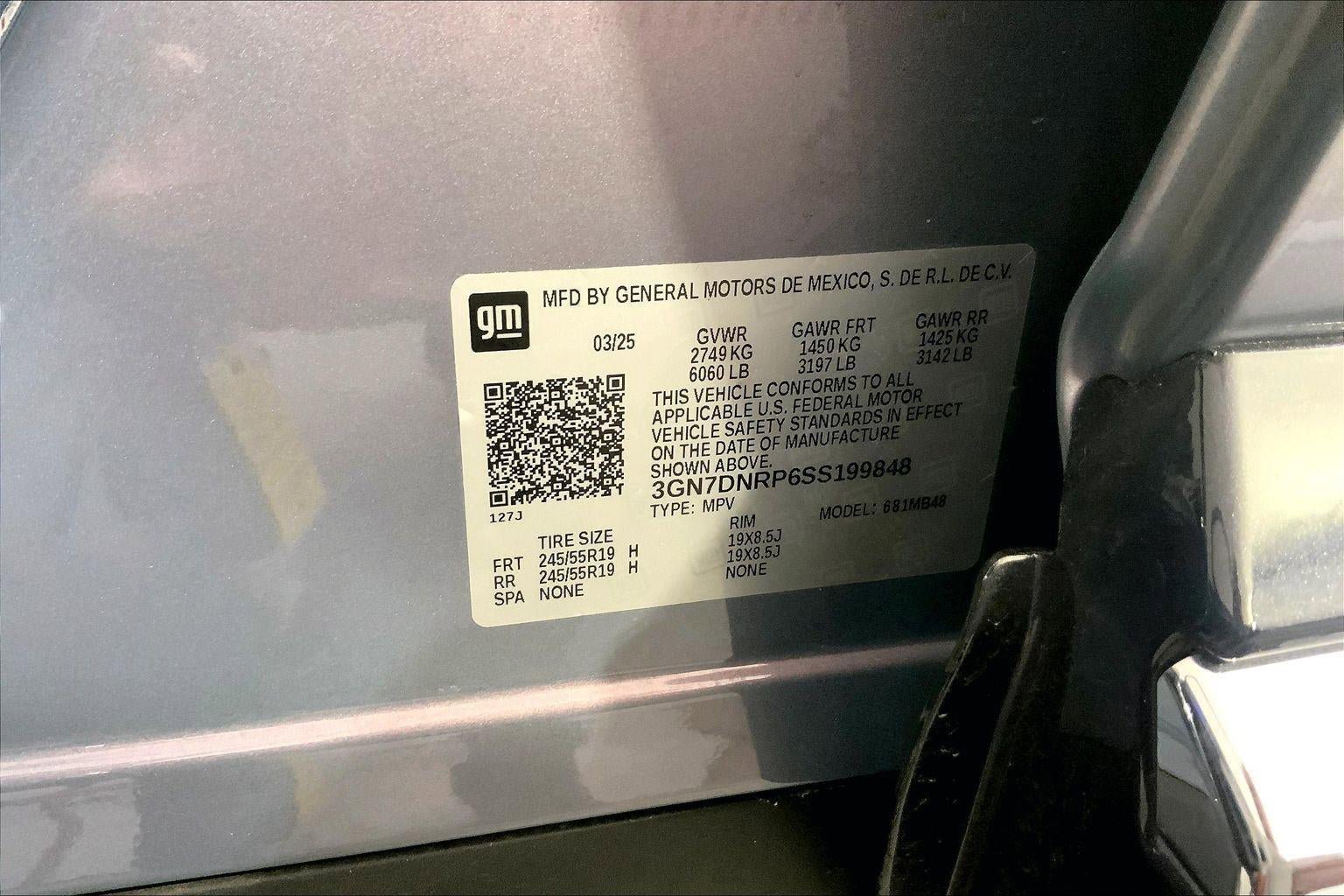 Used 2025 Chevrolet Equinox EV LT FWD image 31