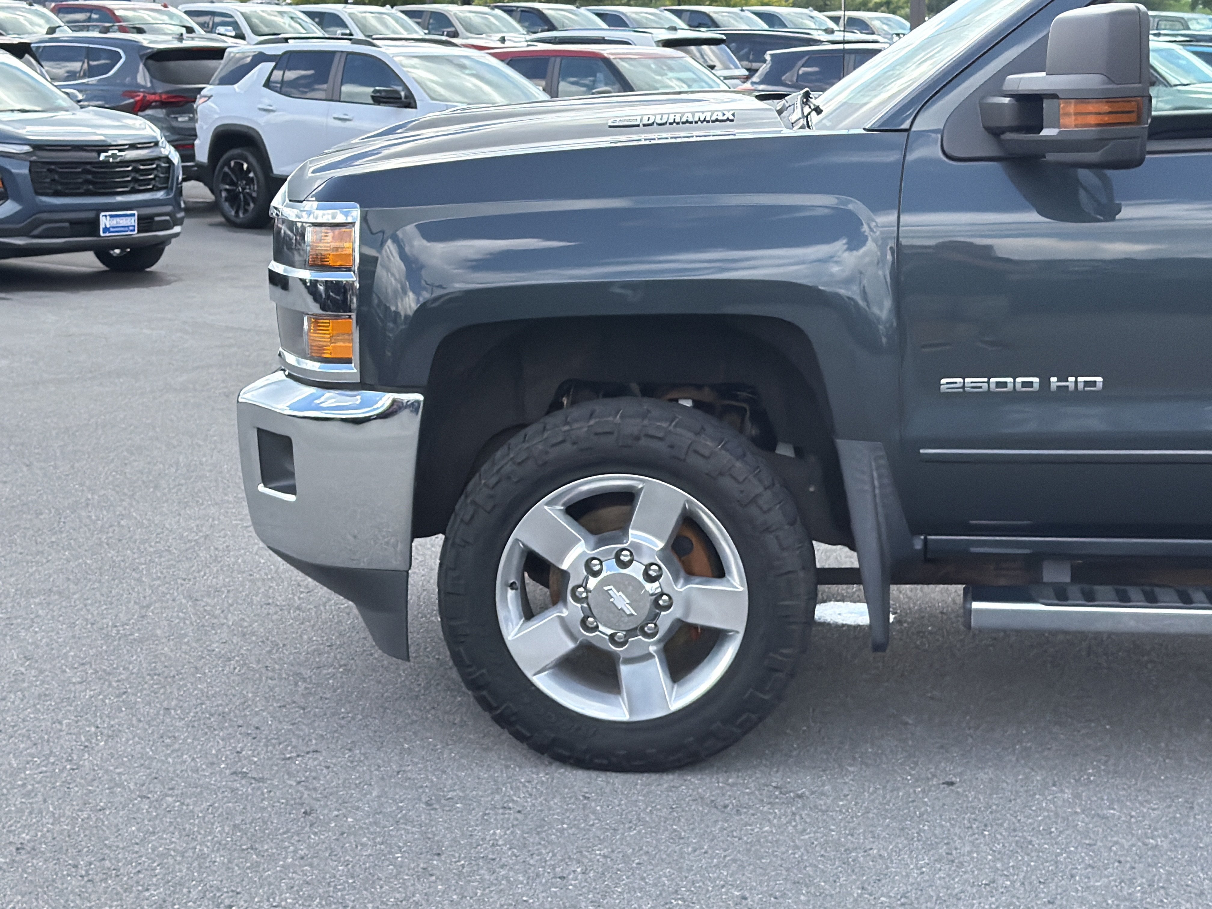 Used 2018 Chevrolet Silverado 2500 LT w/ LT Convenience Package AWD/4WD image 14