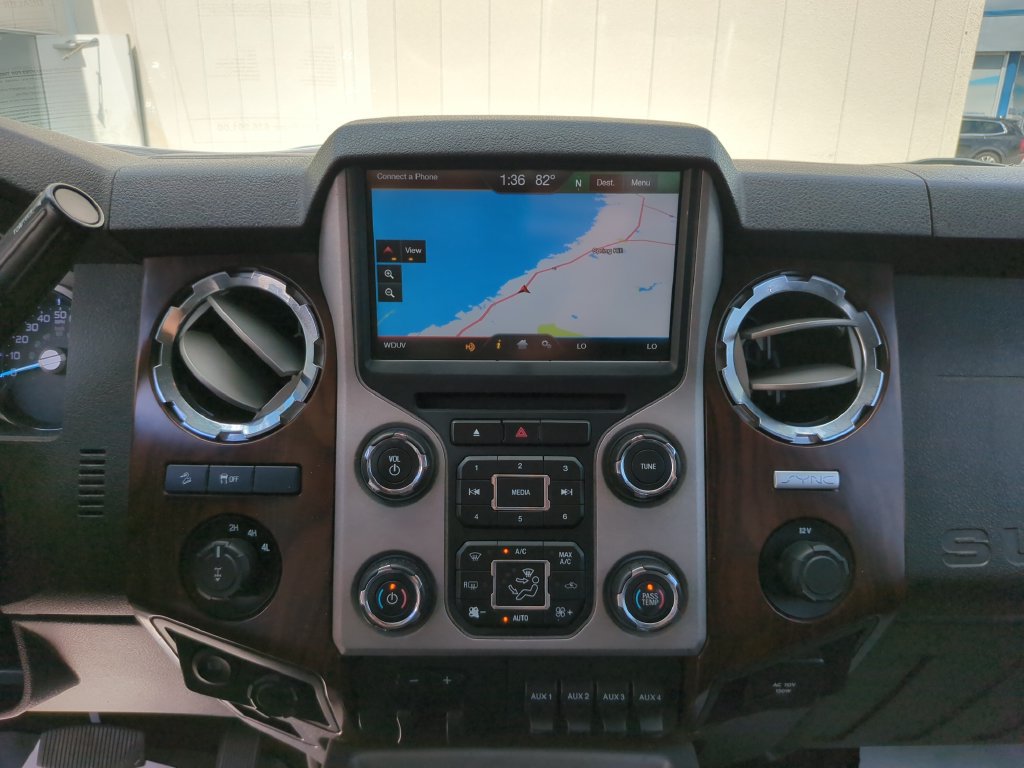 Used 2015 Ford F350 Lariat w/ Lariat Ultimate Package AWD/4WD image 27