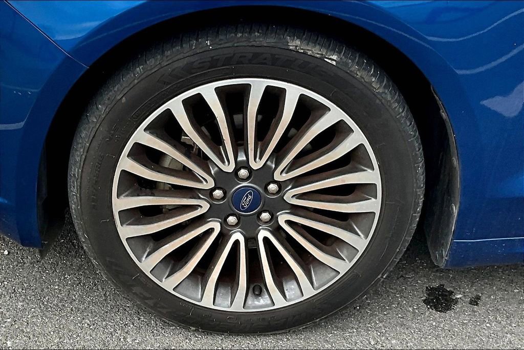 Used 2018 Ford Fusion Titanium image 6