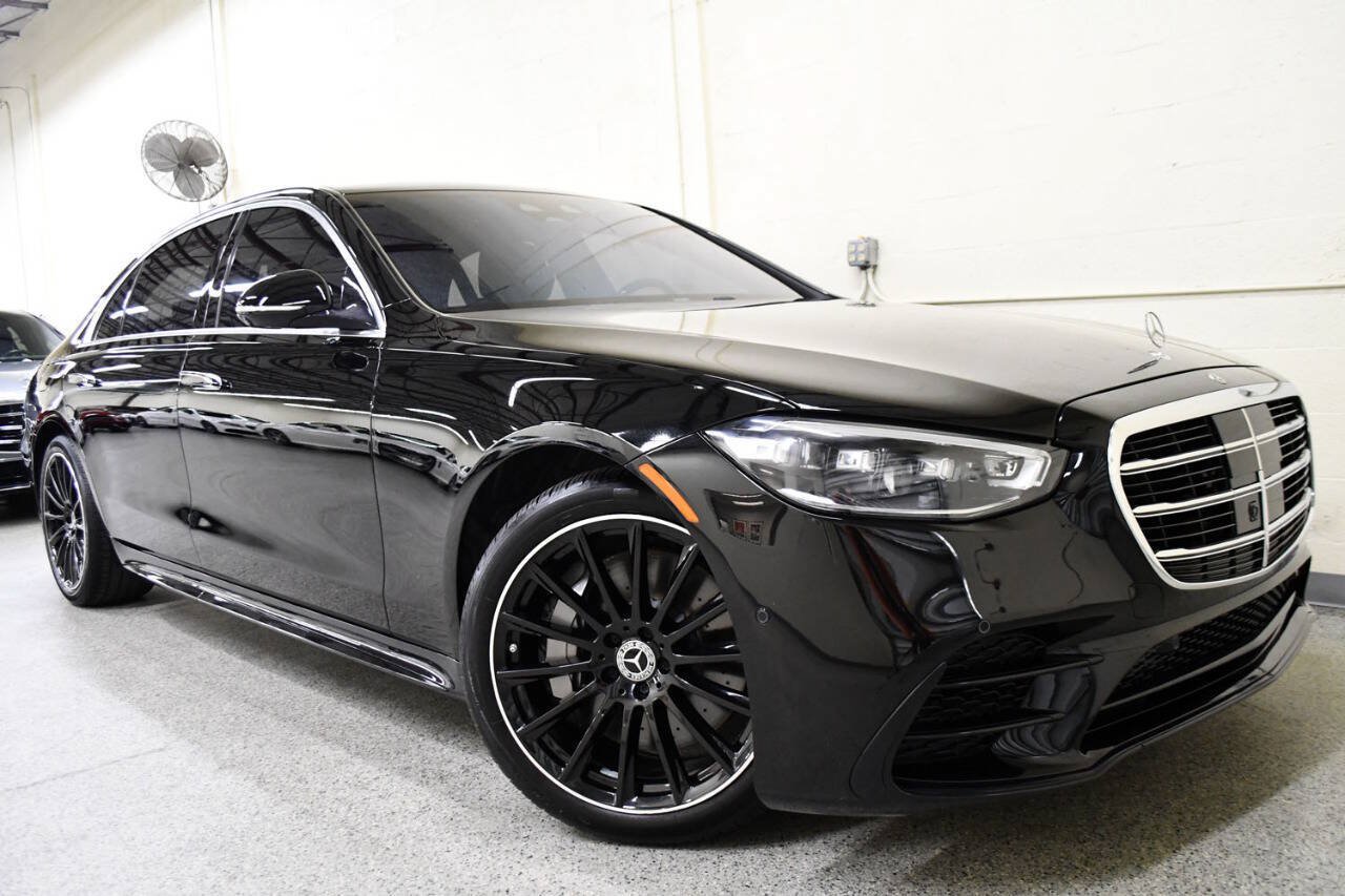 Used 2022 Mercedes-Benz S 580 4MATIC Sedan image 2